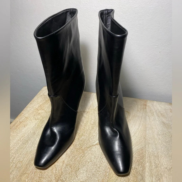 Stuart Weitzman rich leather stiletto boot / bootie size 5 black - Picture 1 of 11